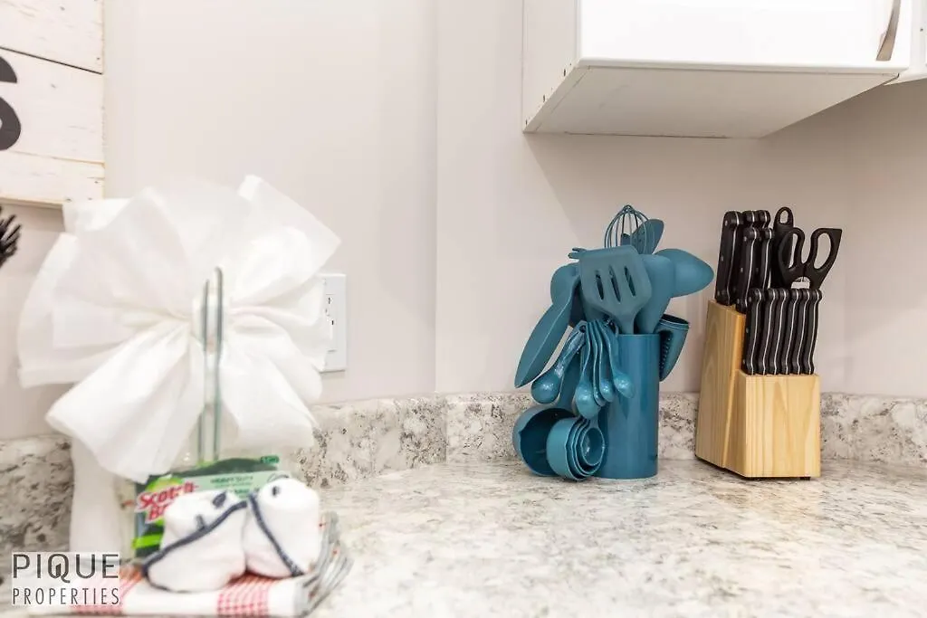 Appartamento New, Mountain Chic Suite, Whyte Avenue, Netflix, Wifi, Sleeps 6 Edmonton