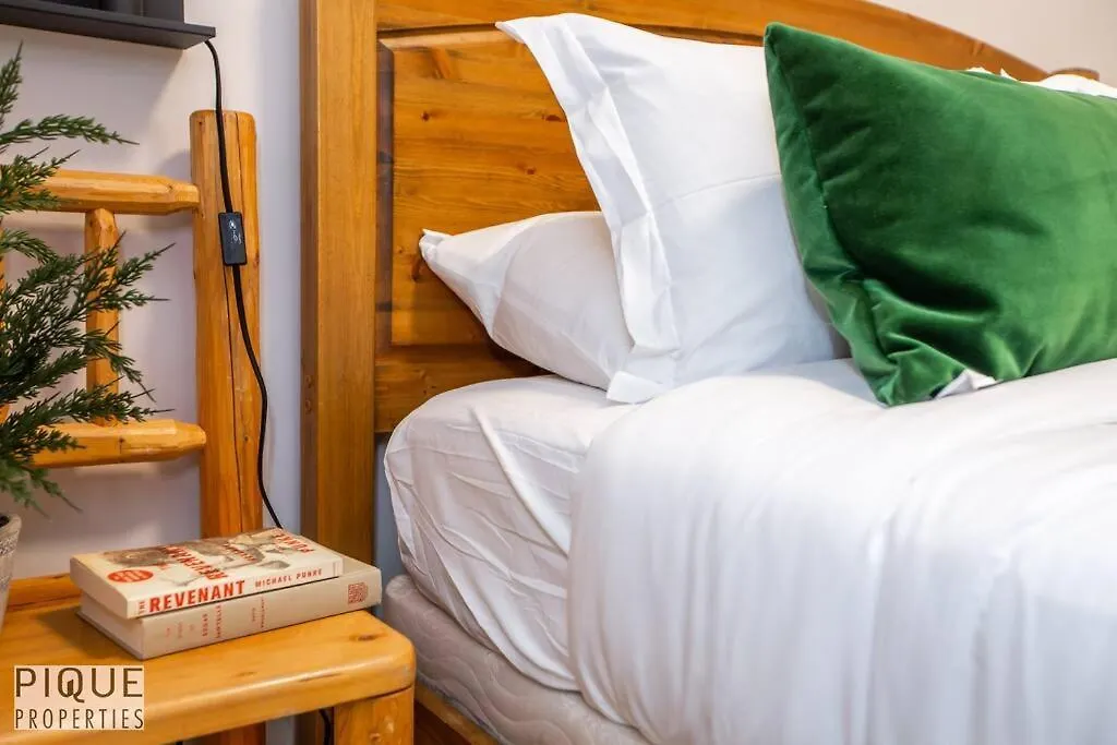 Appartamento New, Mountain Chic Suite, Whyte Avenue, Netflix, Wifi, Sleeps 6 Edmonton